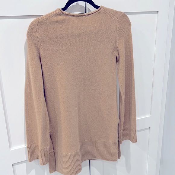 Vince tunic-length 100% cashmere sweater. - Picture 8 of 9